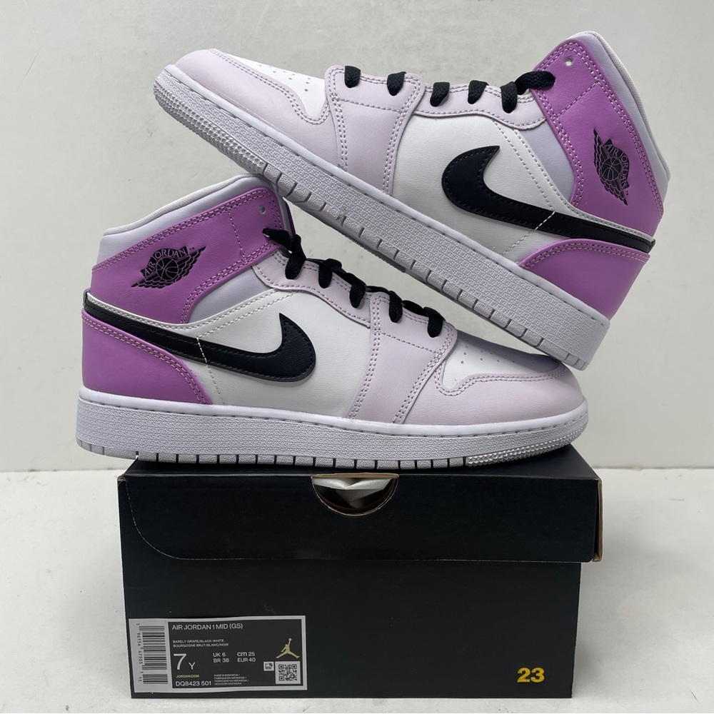 Nike Air Jordan 1 Retro Mid GS “Barely Grape/Lilac” 2023
